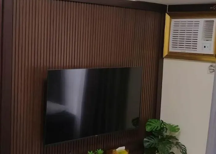 Spacious 2br Unit At Pioneer Woodlands - Mrt Boni Station, Mandaluyong Manila